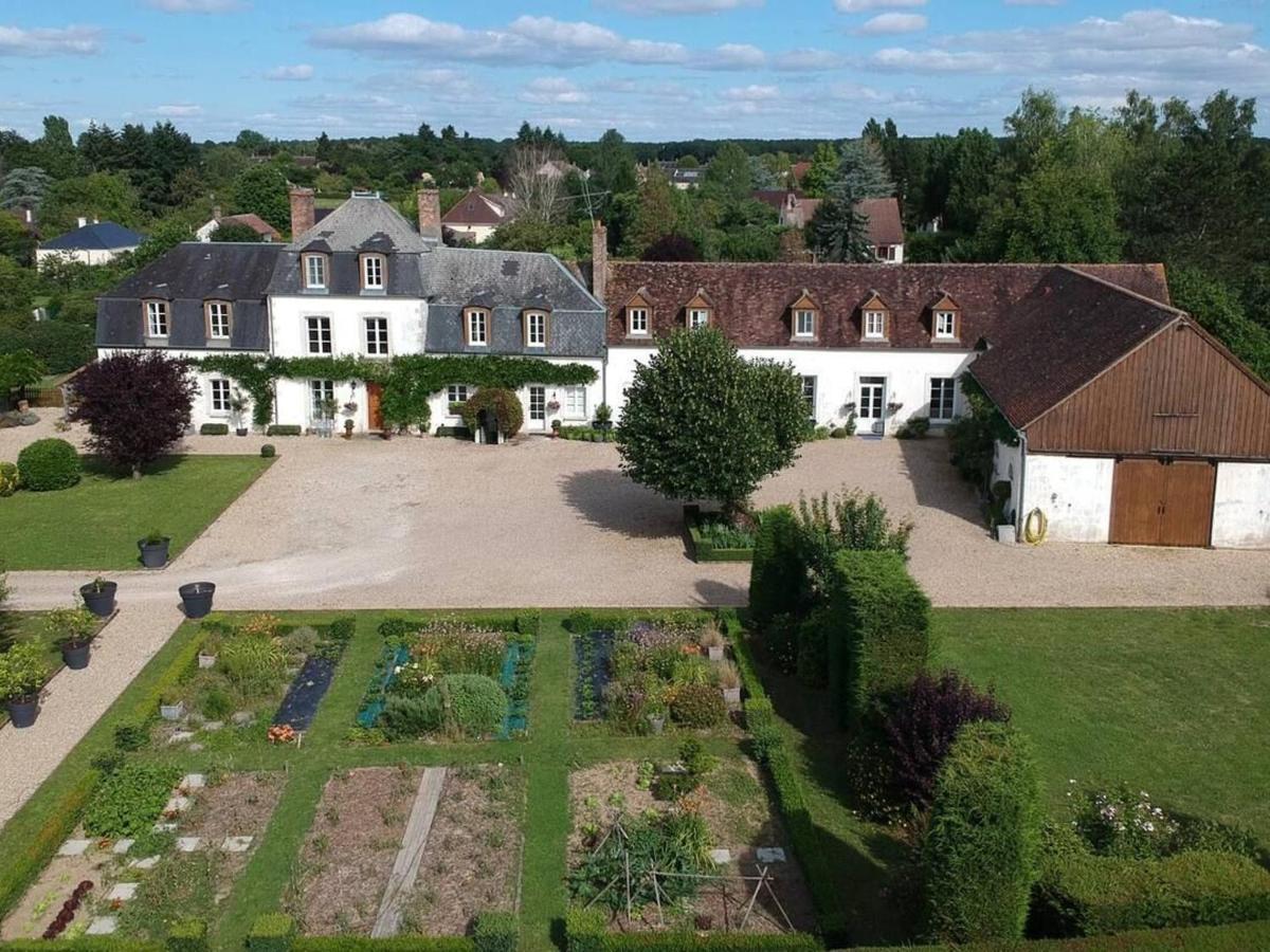 Maison De Famille Pres De Montargis - Elegance Et Confort En Foret - Fr-1-590-354 Paucourt Eksteriør billede